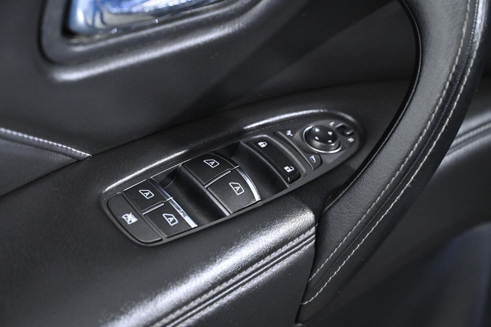 Used 2018 INFINITI QX80 image 22