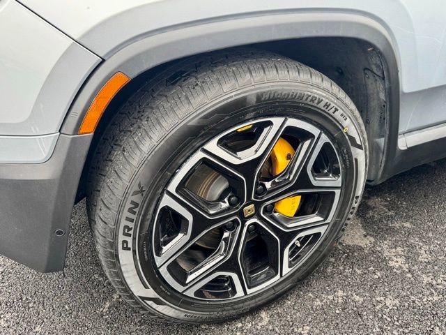 Used 2023 Rivian R1S Launch Edition image 10