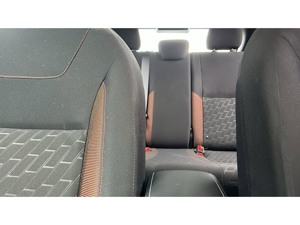 Used 2023 Nissan Kicks SR image 11