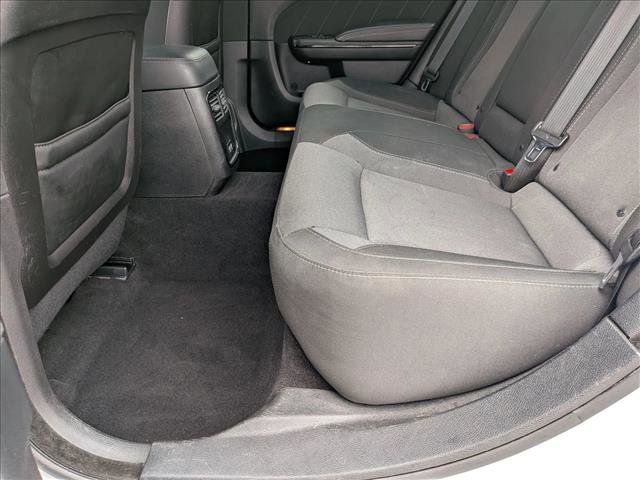 Used 2019 Dodge Charger SXT w/ Blacktop Package image 19