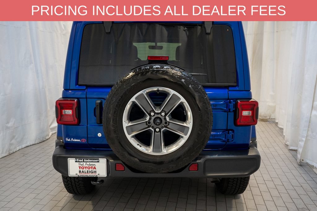 Used 2019 Jeep Wrangler Unlimited Sahara AWD/4WD image 4