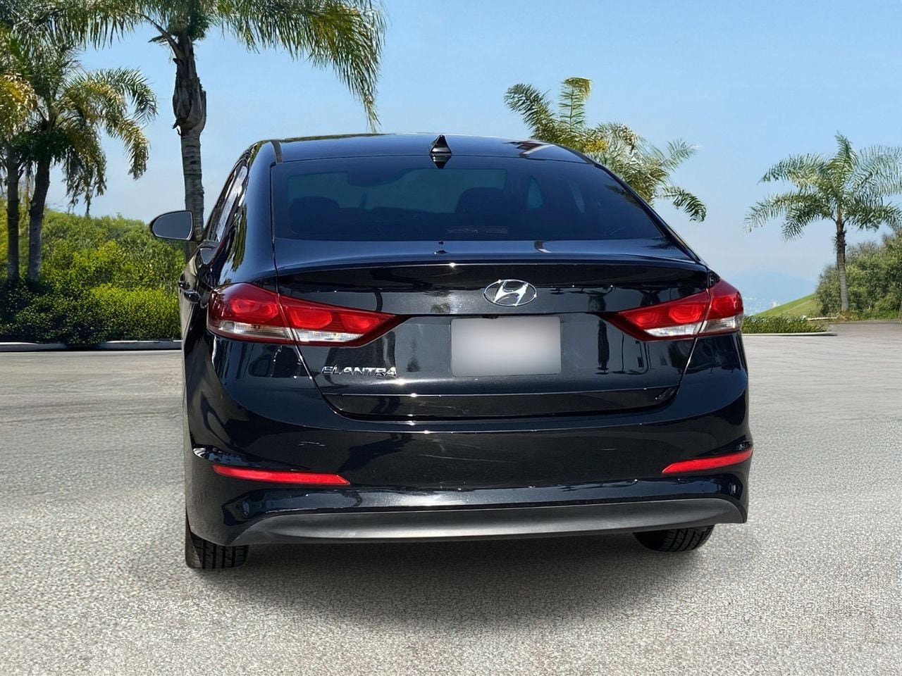Used 2018 Hyundai Elantra Value Edition w/ Cargo Package FWD image 4
