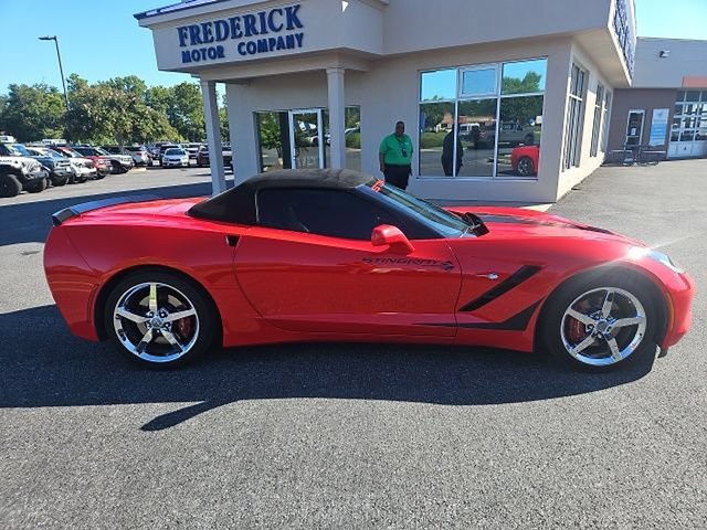 Used 2015 Chevrolet Corvette Stingray Convertible w/ 3LT Preferred Equipment Group RWD image 3