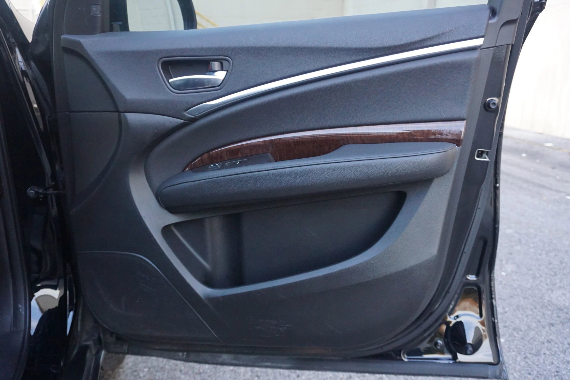 Used 2017 Acura MDX SH-AWD w/ Technology Package image 13