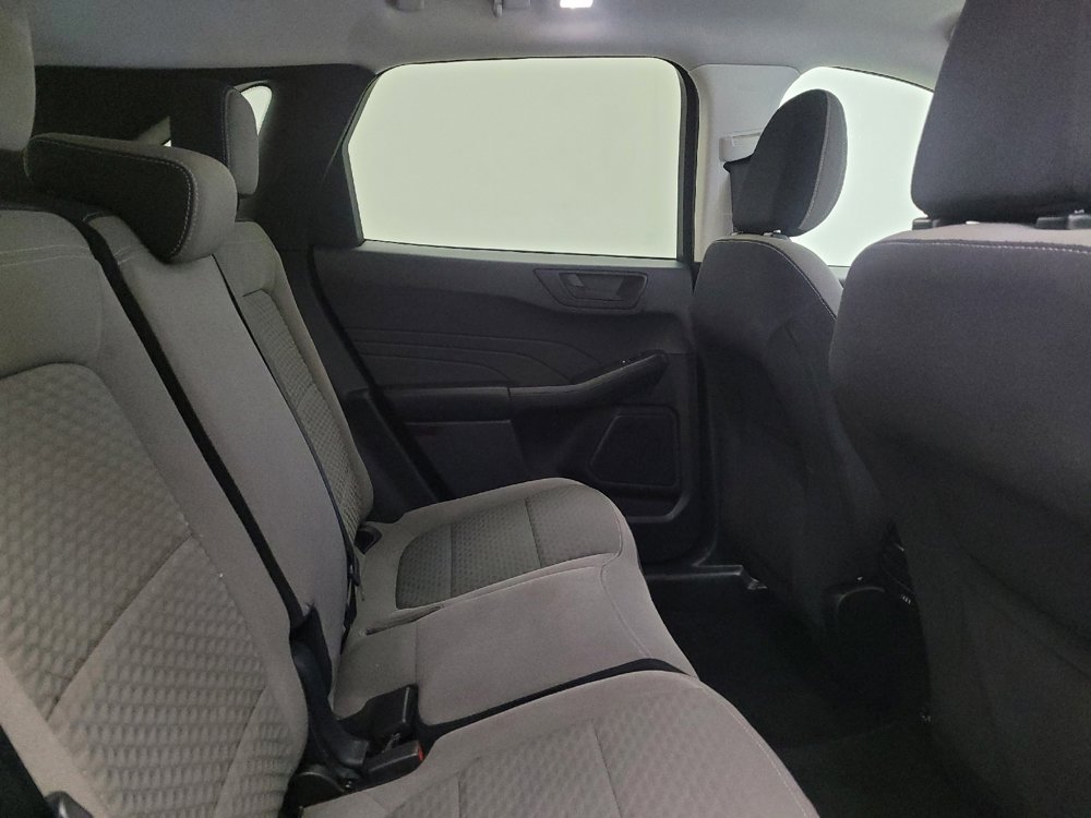 Used 2022 Ford Escape SE FWD image 19