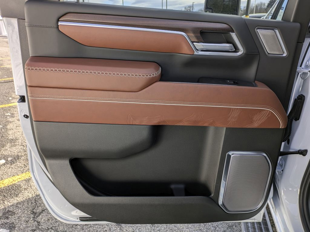 New 2026 GMC Sierra 3500 Denali Ultimate image 28