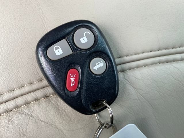 Used 2000 Cadillac De Ville Base w/ Comfort/Convenience Pkg image 19