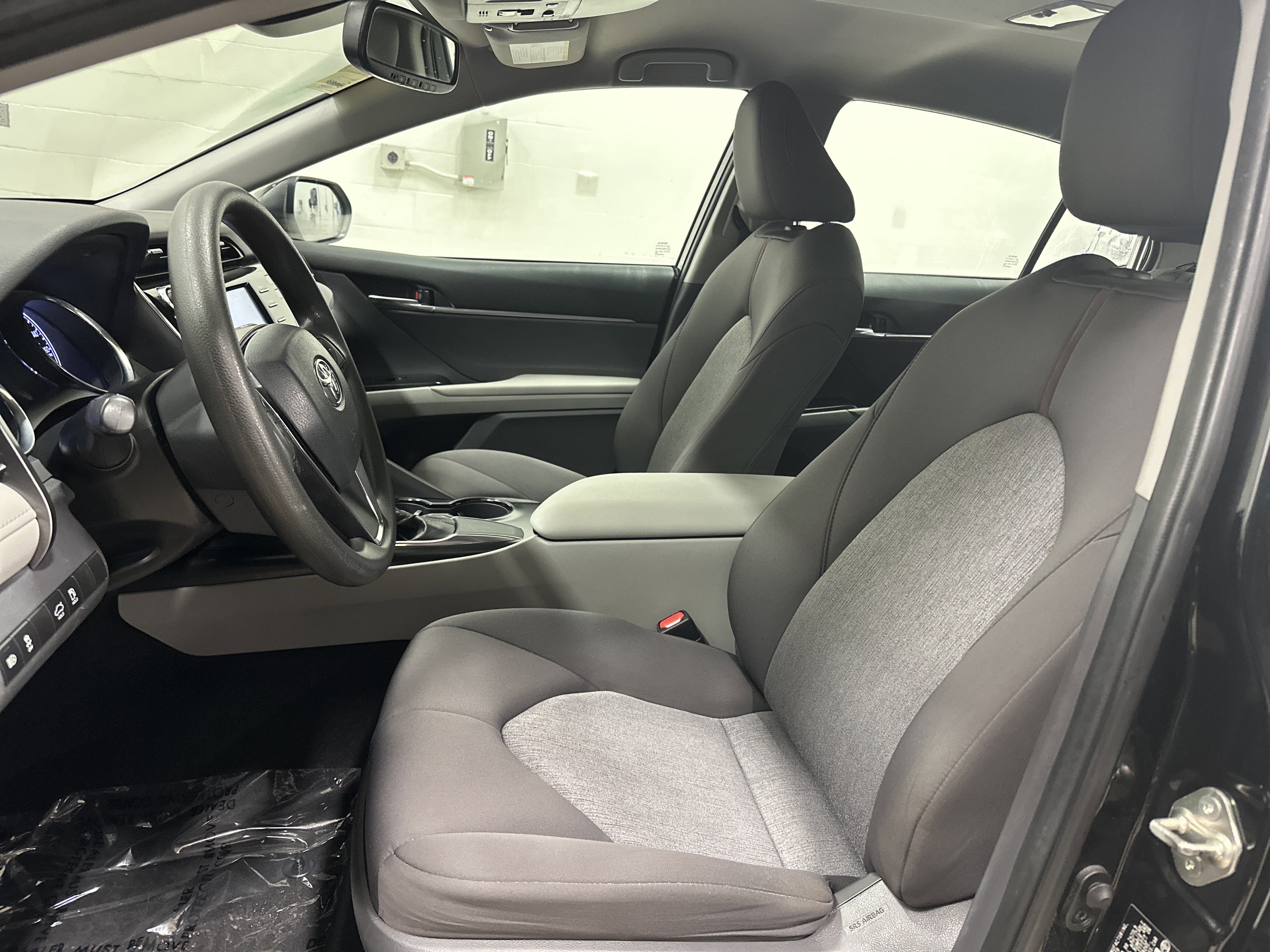 Used 2019 Toyota Camry LE image 16