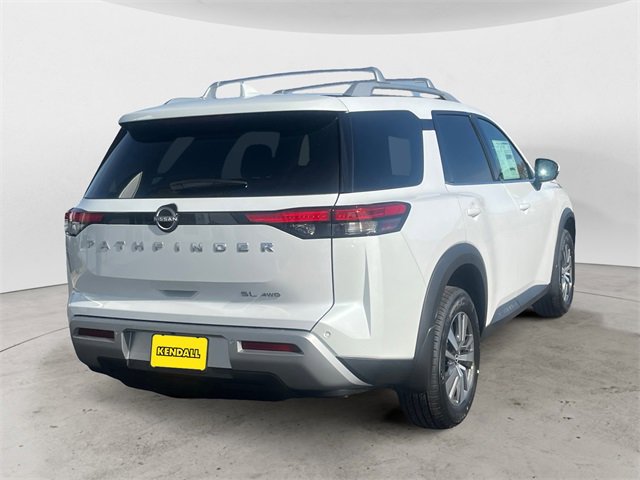 New 2025 Nissan Pathfinder SL image 3