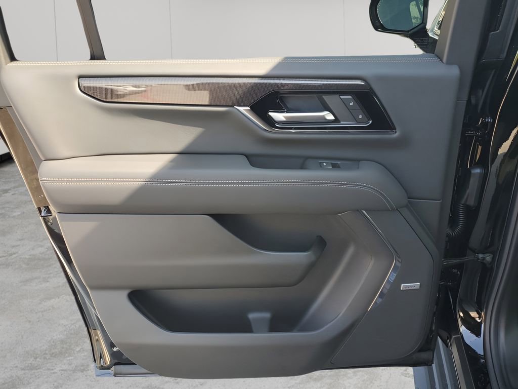 New 2026 GMC Yukon XL Elevation RWD image 17