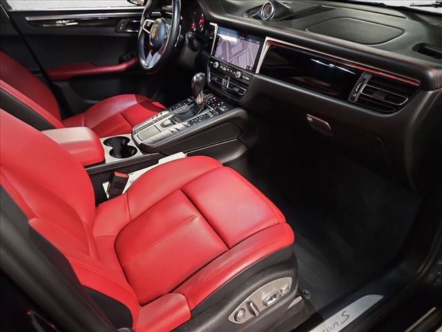 Used 2021 Porsche Macan S AWD/4WD image 23