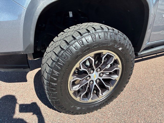 Used 2021 Chevrolet Colorado ZR2 AWD/4WD image 3