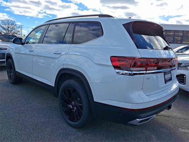 New 2026 Volkswagen Atlas SE image 3