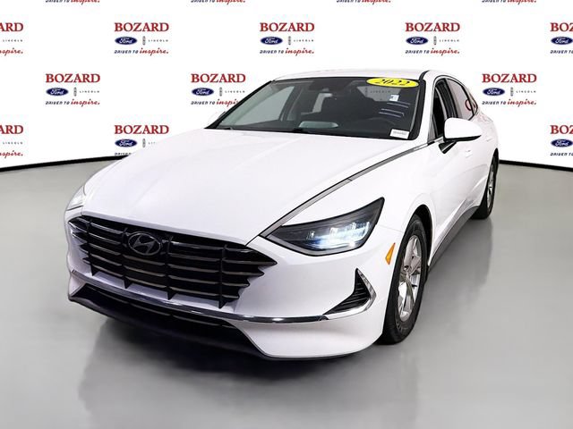 Used 2022 Hyundai Sonata SE w/ Cargo Package FWD image 4