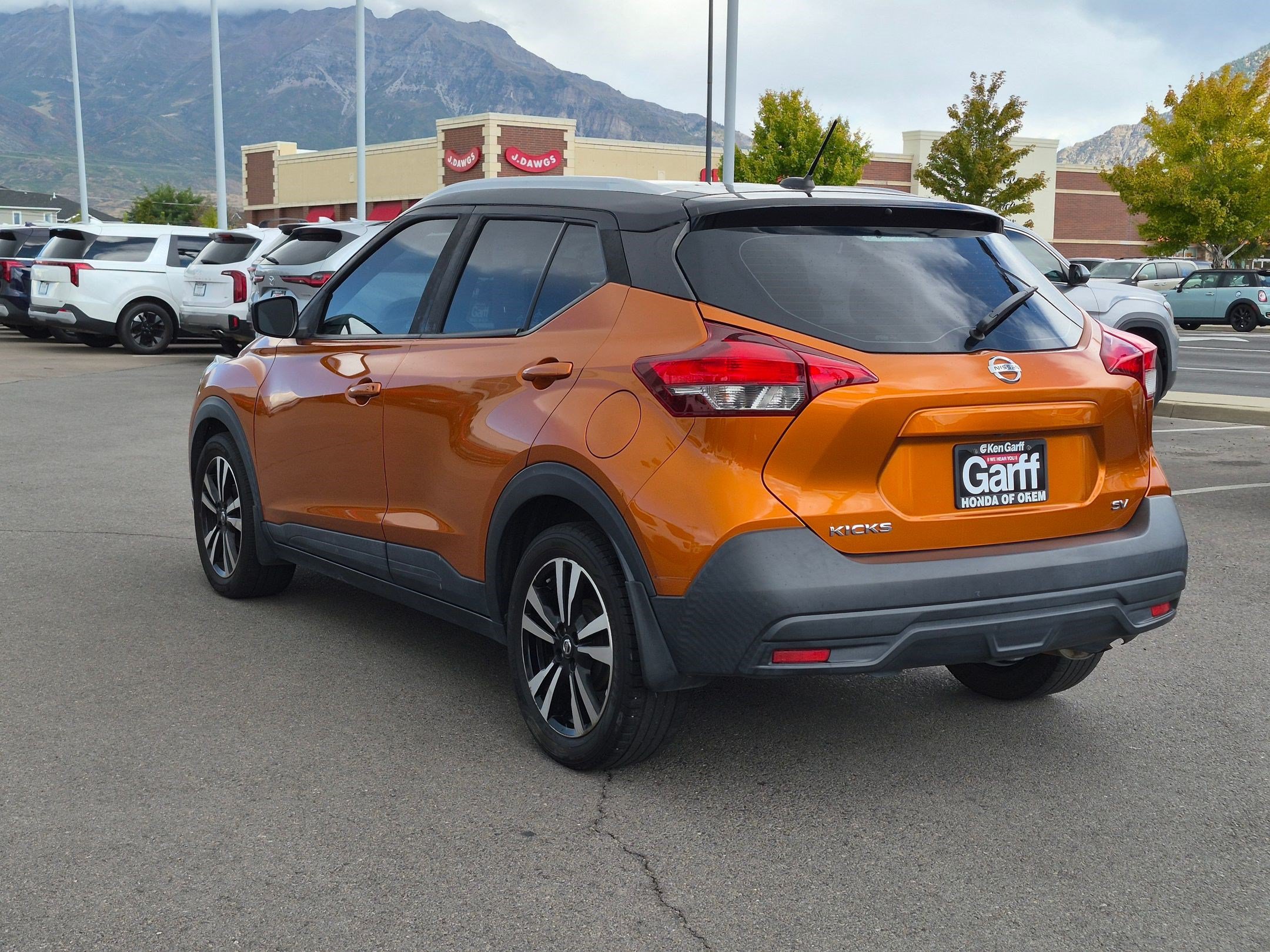 Used 2019 Nissan Kicks SV FWD image 8