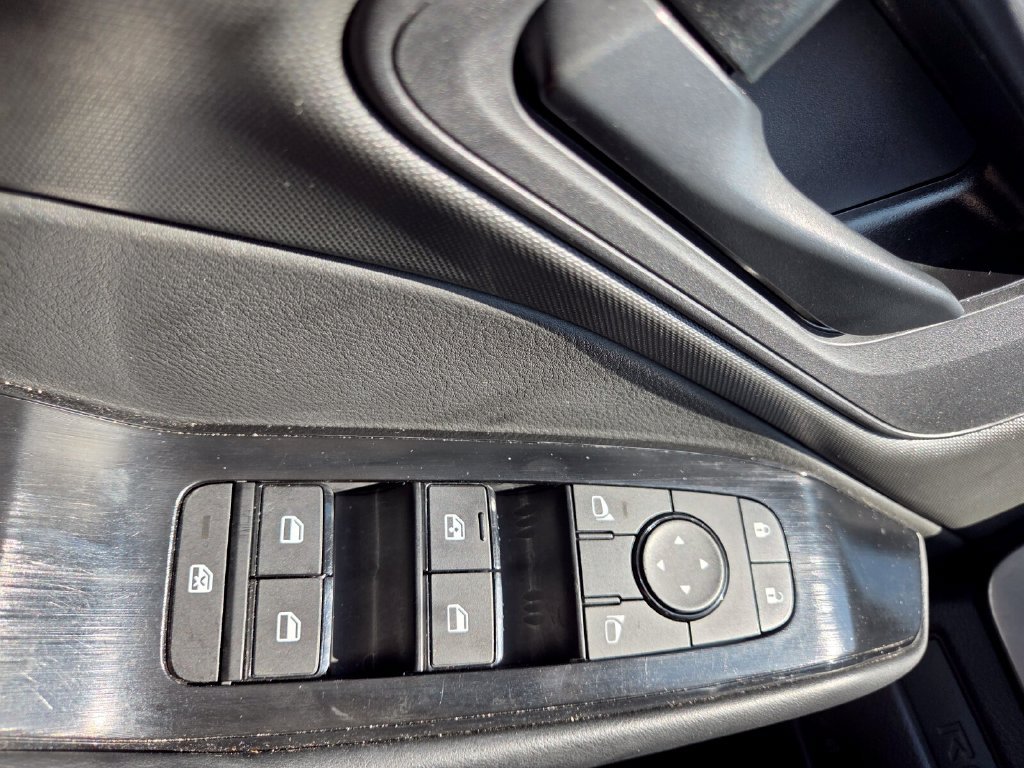 Used 2026 Nissan Rogue S FWD image 20
