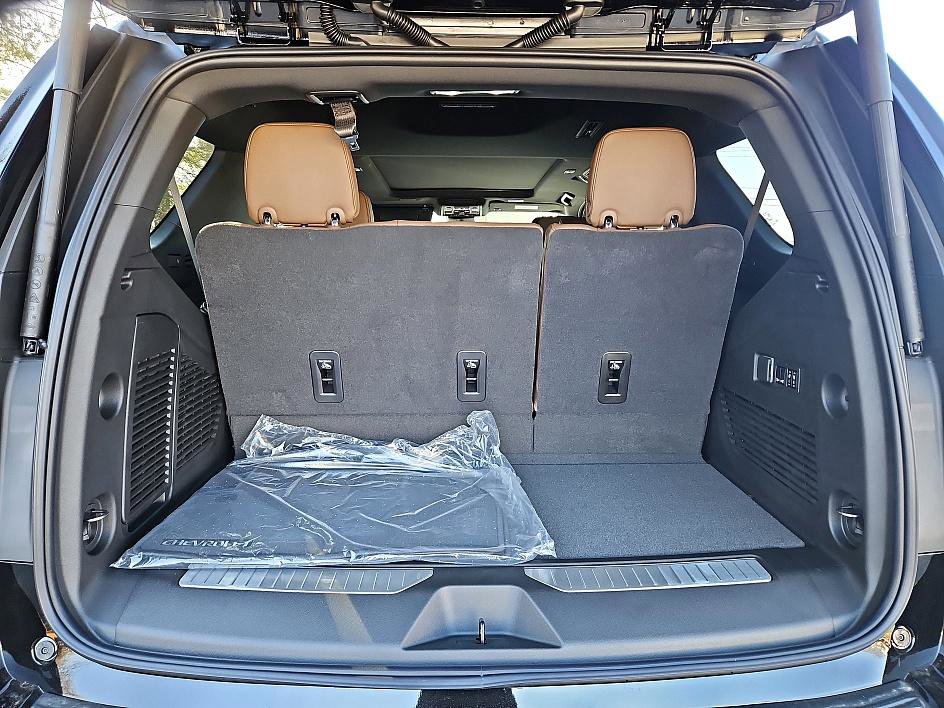 New 2026 Chevrolet Tahoe High Country w/ Sun And Tow Package image 12