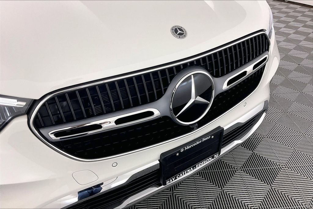 Used 2026 Mercedes-Benz GLC 300 4MATIC image 23