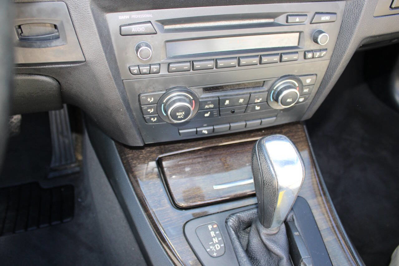 Used 2013 BMW 328i Convertible image 23