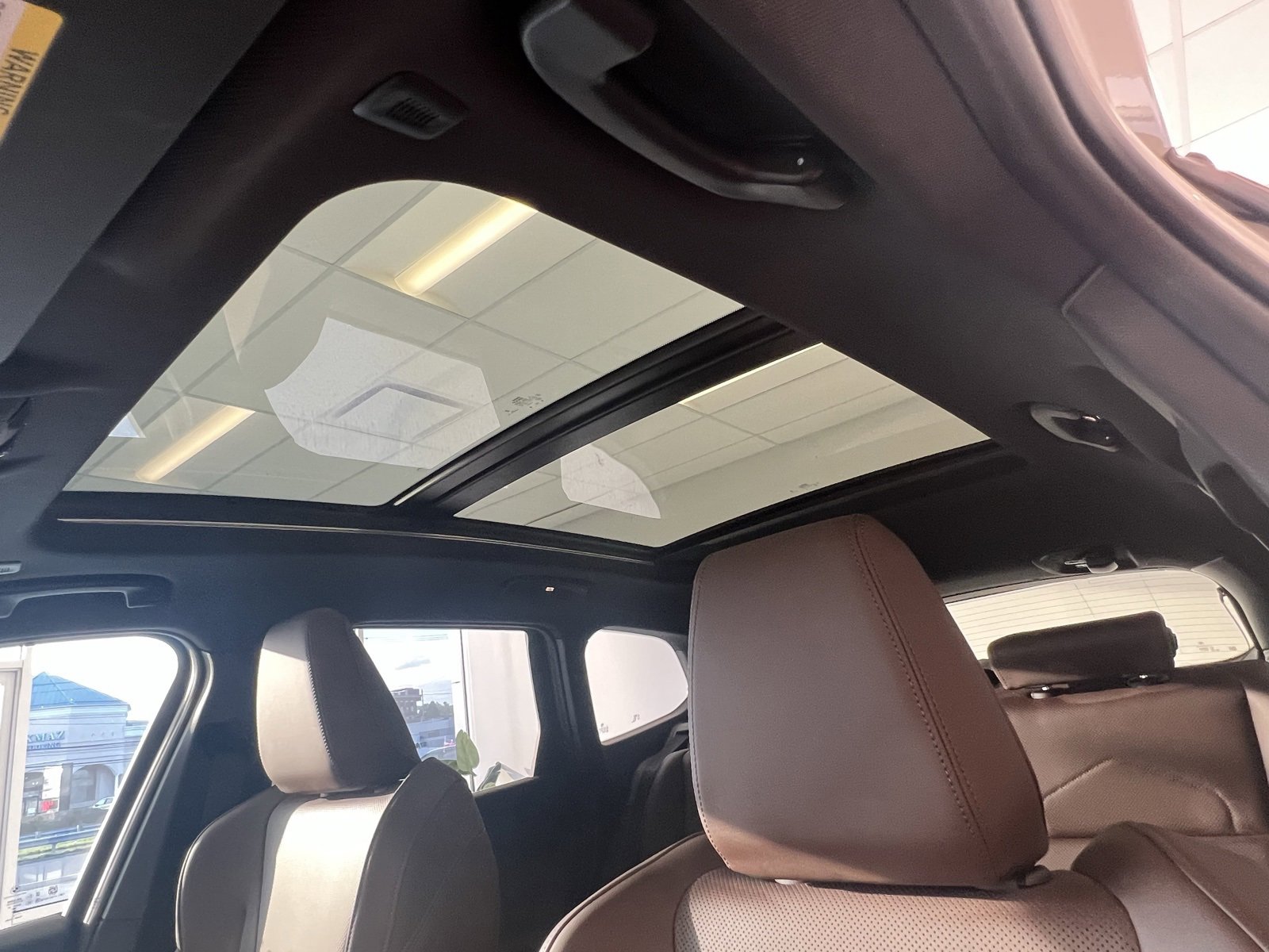 Used 2024 BMW X1 M35i w/ Premium Package image 35