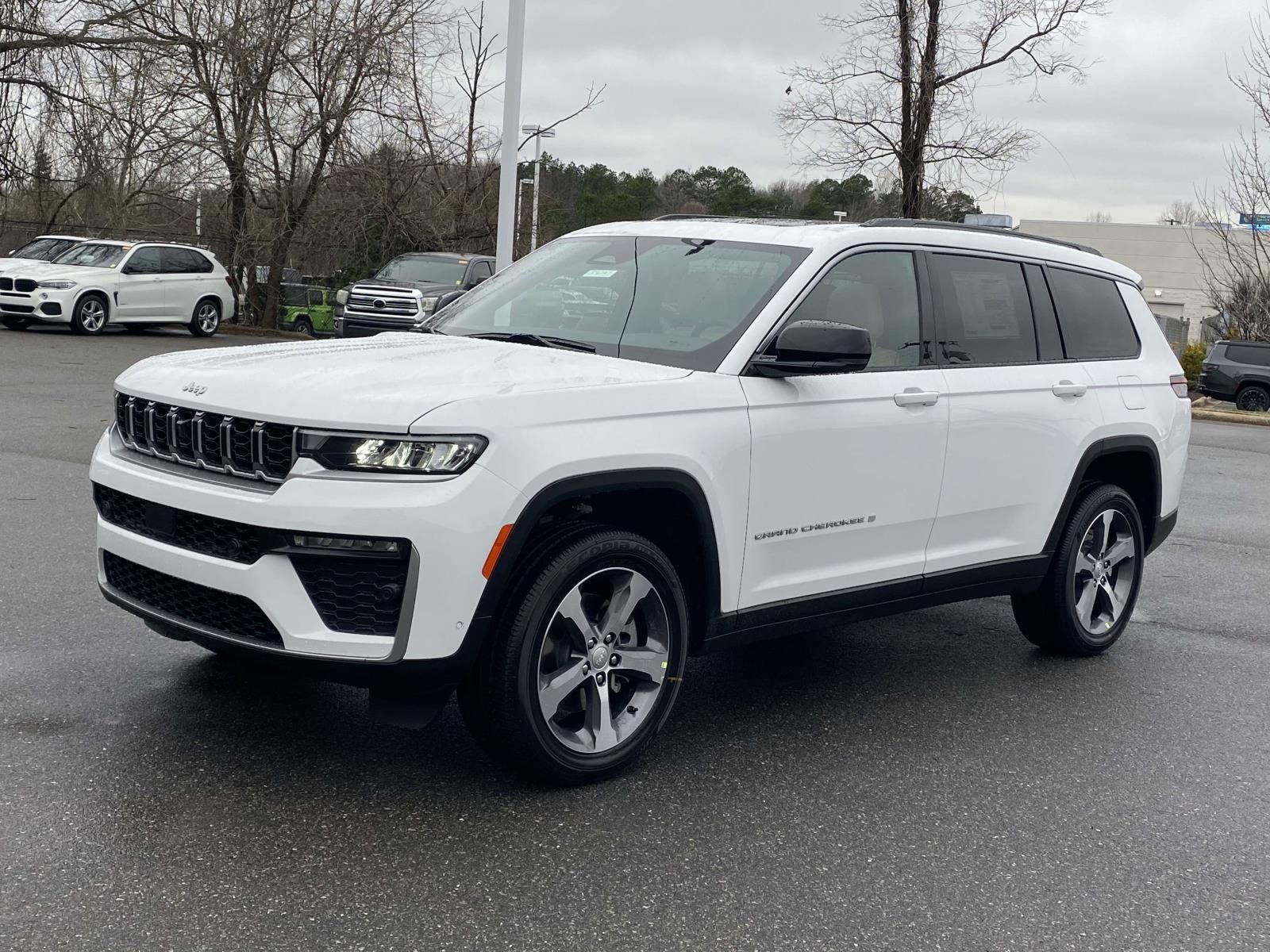 New 2026 Jeep Grand Cherokee L Limited image 3