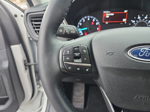 Used 2021 Ford Escape SE w/ SE Sport Appearance Package image 18