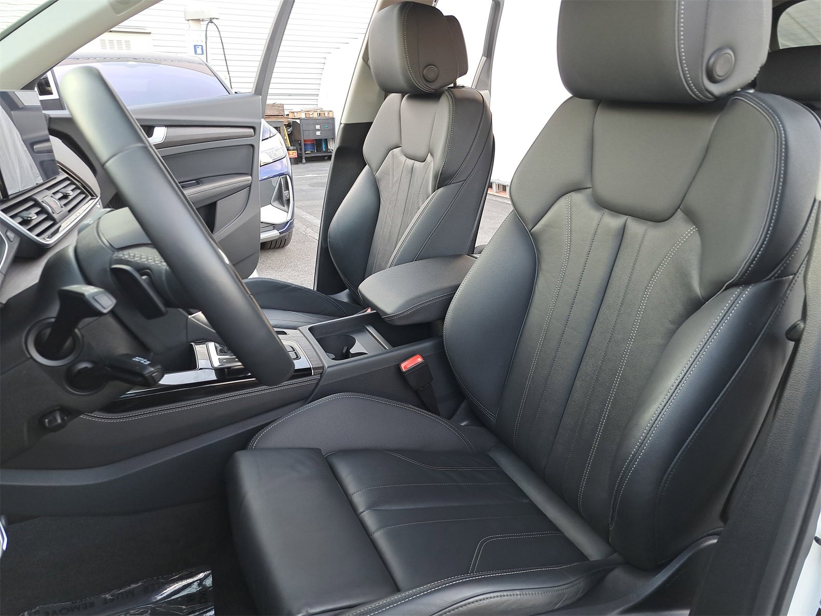 Used 2024 Audi Q5 2.0T Premium Plus w/ Premium Plus Package image 15