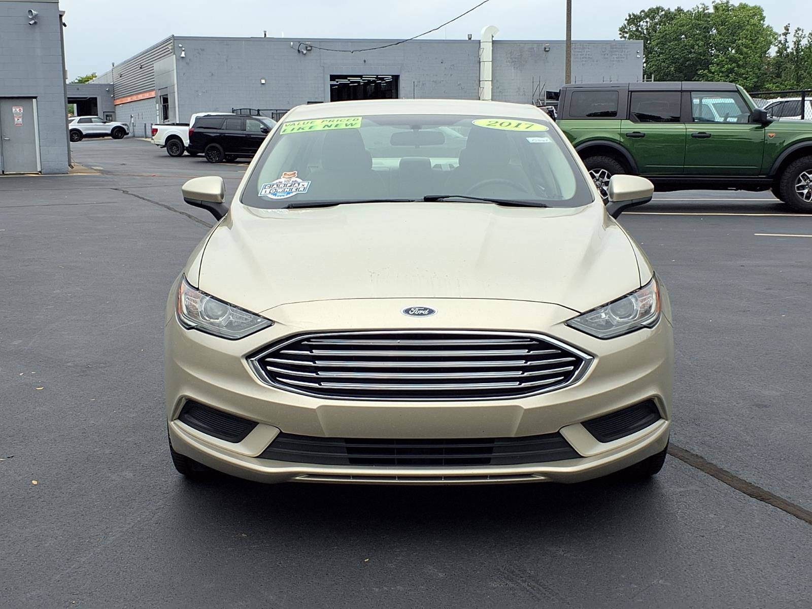 Used 2017 Ford Fusion SE w/ Fusion SE Technology Package FWD image 21