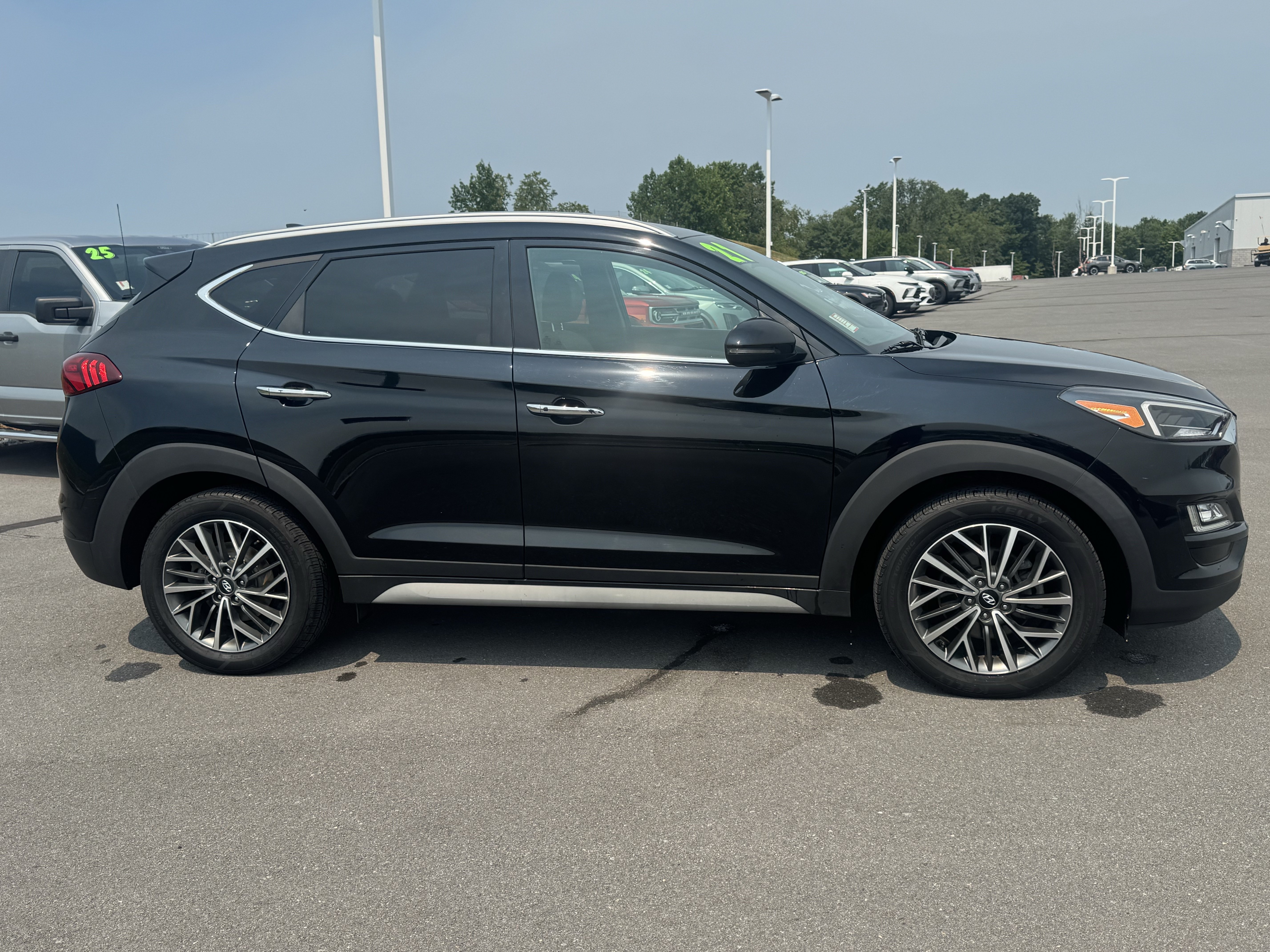 Used 2021 Hyundai Tucson Limited AWD/4WD image 2