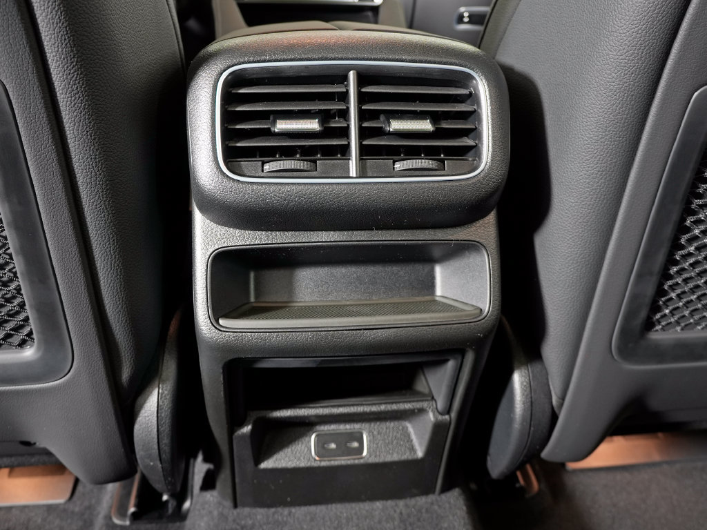 Certified 2026 Mercedes-Benz GLE 450 4MATIC image 31