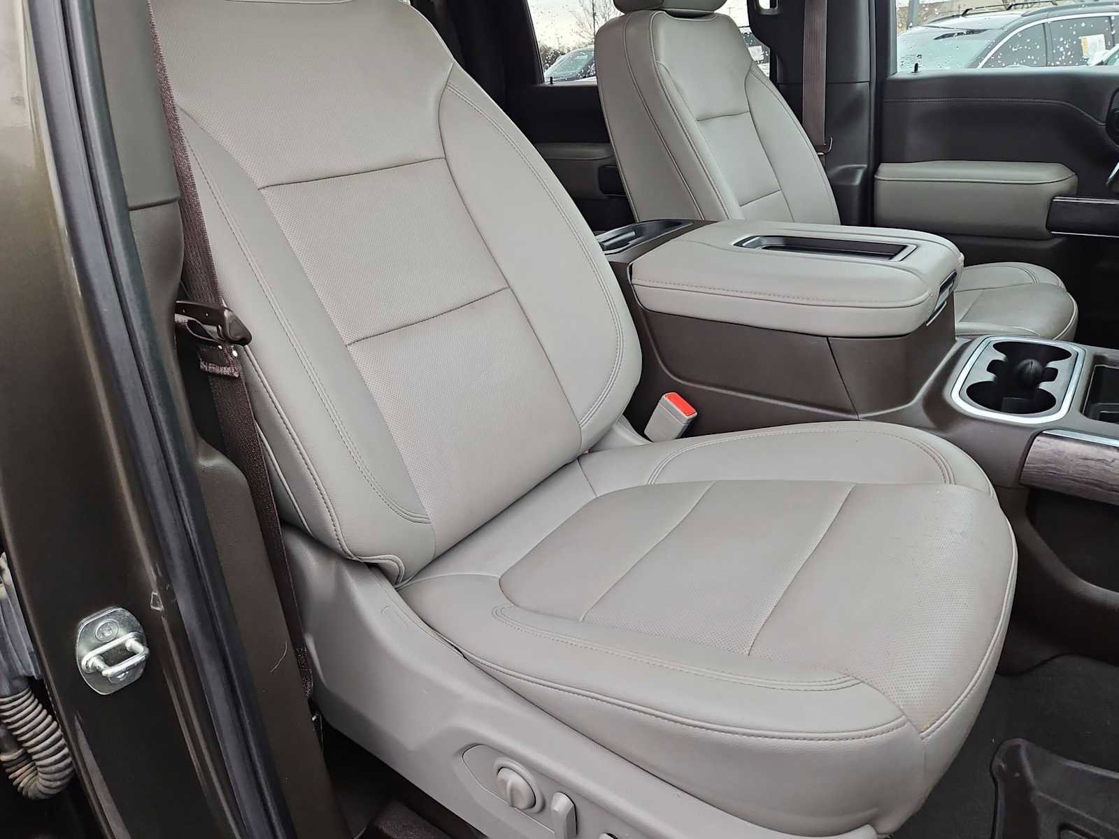 Used 2022 Chevrolet Silverado 2500 LTZ w/ LTZ Convenience Package image 23