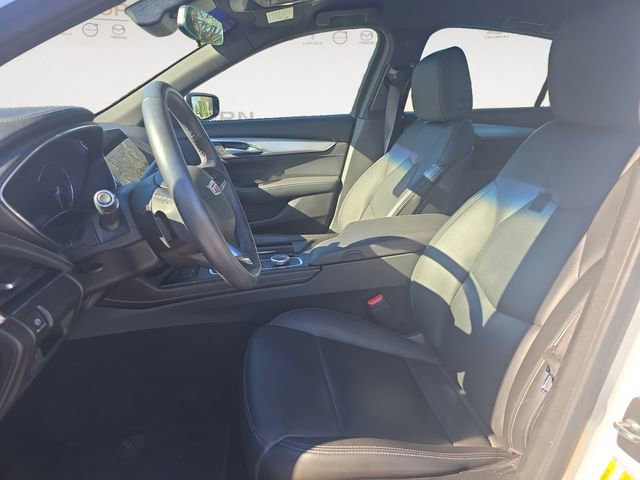 Used 2022 Cadillac CT5 Luxury w/ Cold Weather Package RWD image 9