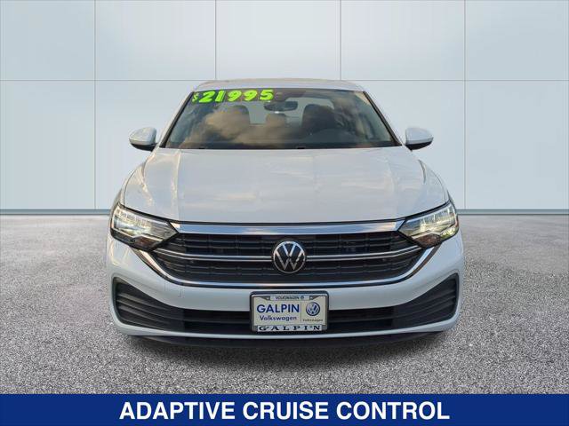 Certified 2023 Volkswagen Jetta SE FWD image 8