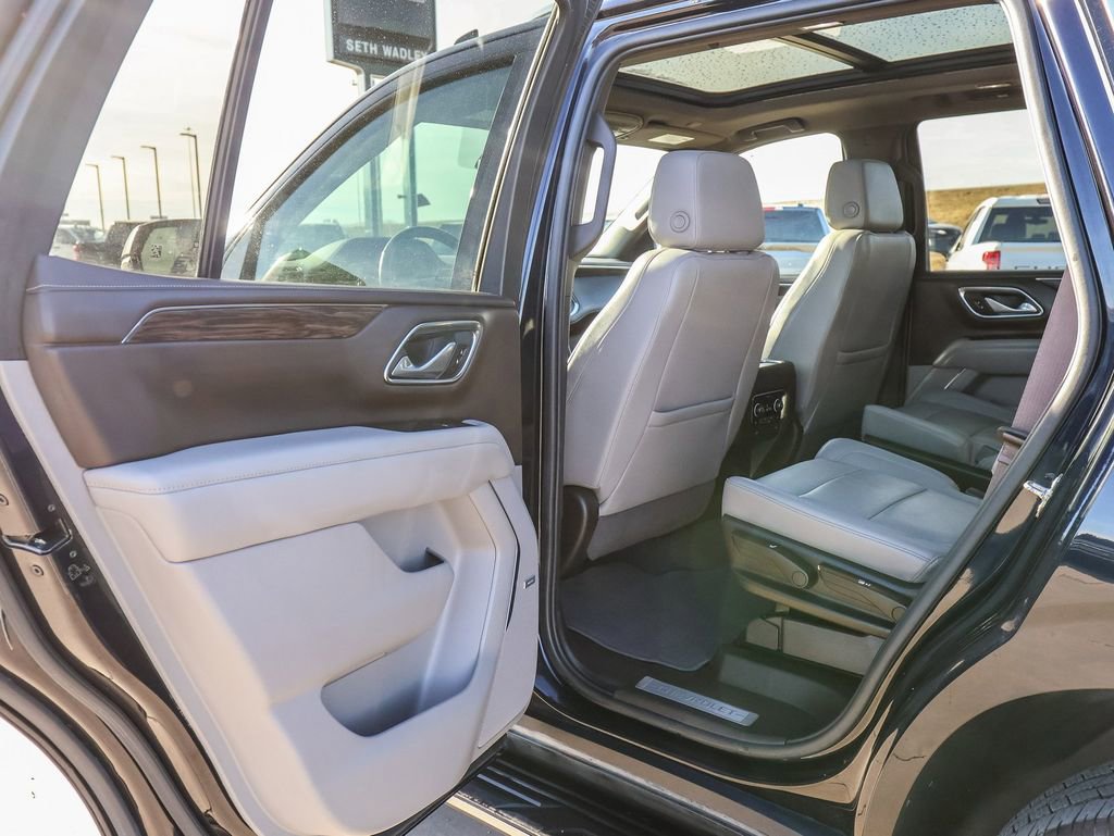Used 2022 Chevrolet Tahoe LT w/ LT Signature Package image 24