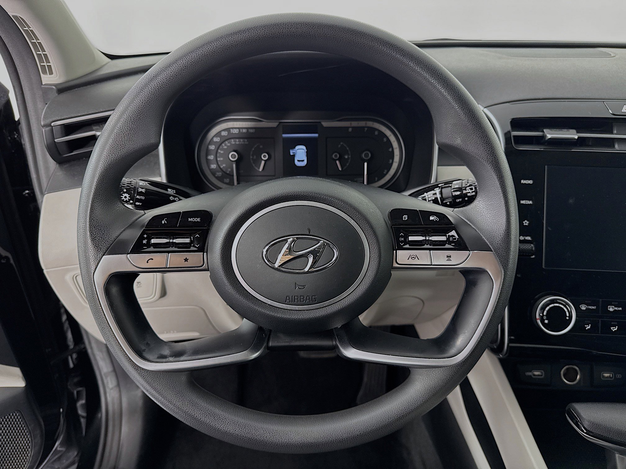 Used 2022 Hyundai Tucson SEL w/ Winter Package AWD/4WD image 11