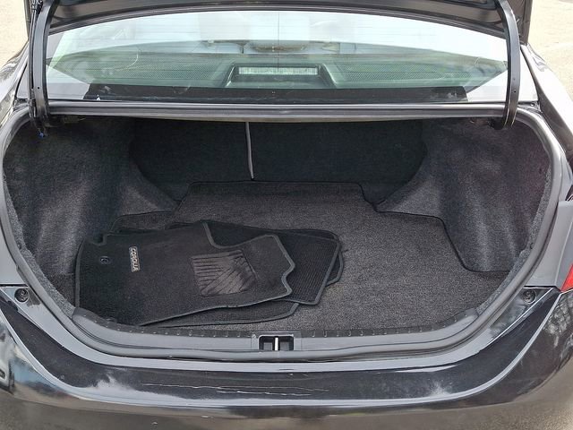 Used 2015 Toyota Corolla LE image 35