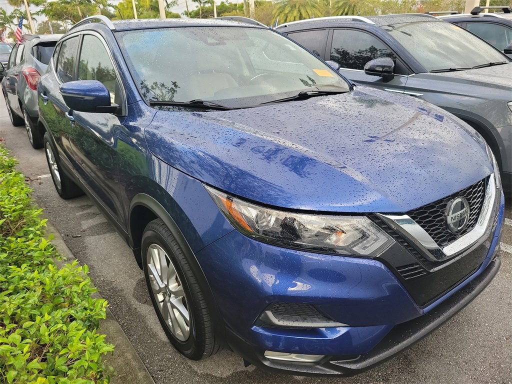 Used 2021 Nissan Rogue Sport SV image 3