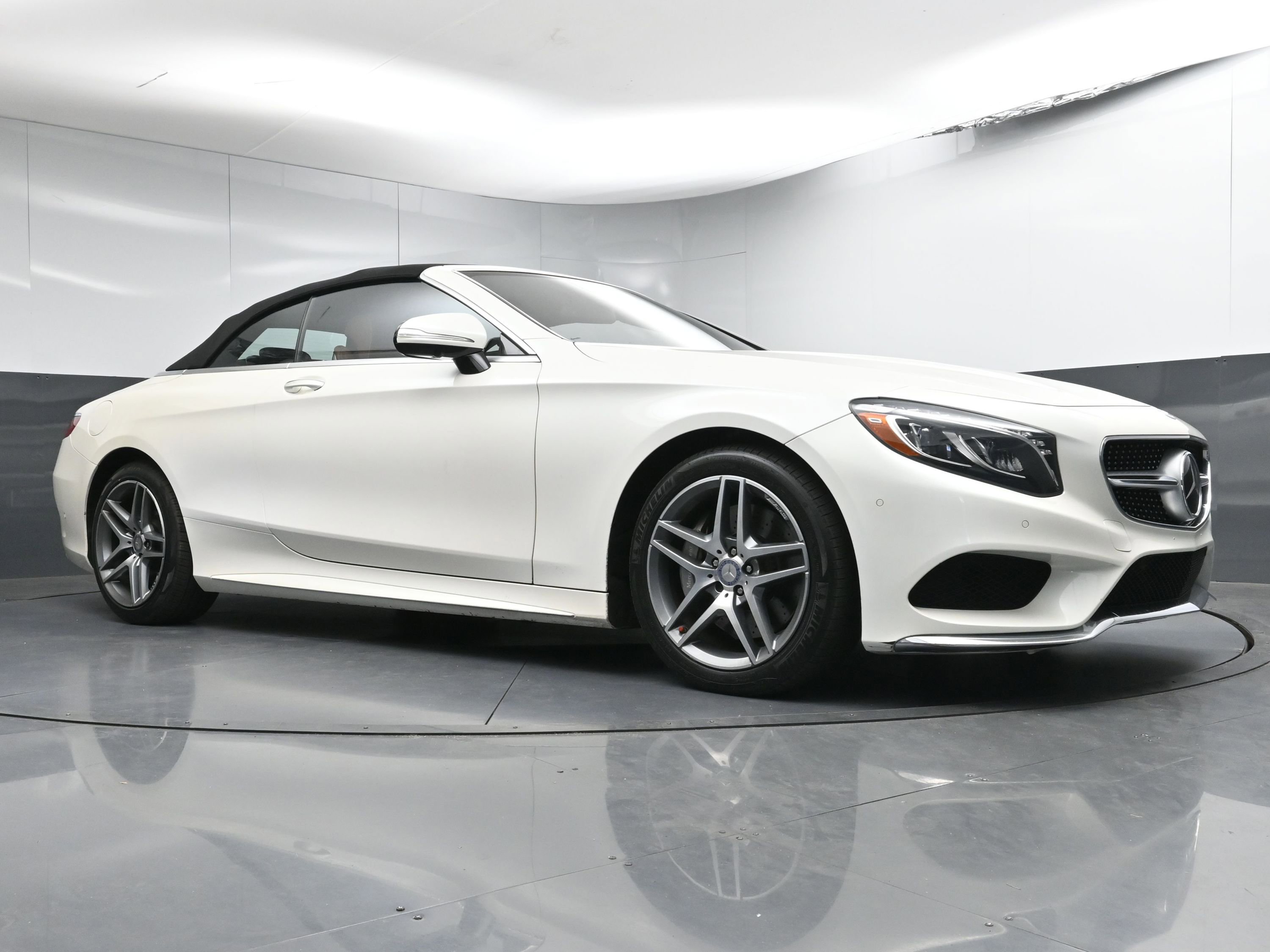 Used 2017 Mercedes-Benz S 550 Cabriolet image 24