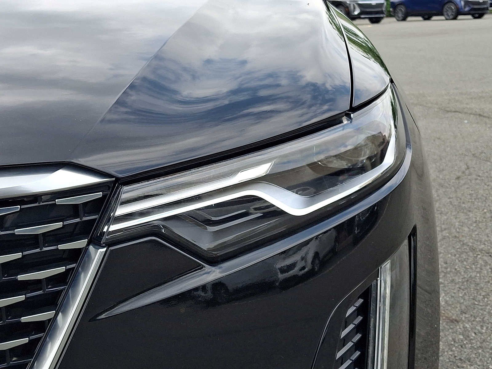 Certified 2024 Cadillac XT6 Premium Luxury w/ LPO, Floor Liner Package AWD/4WD image 7