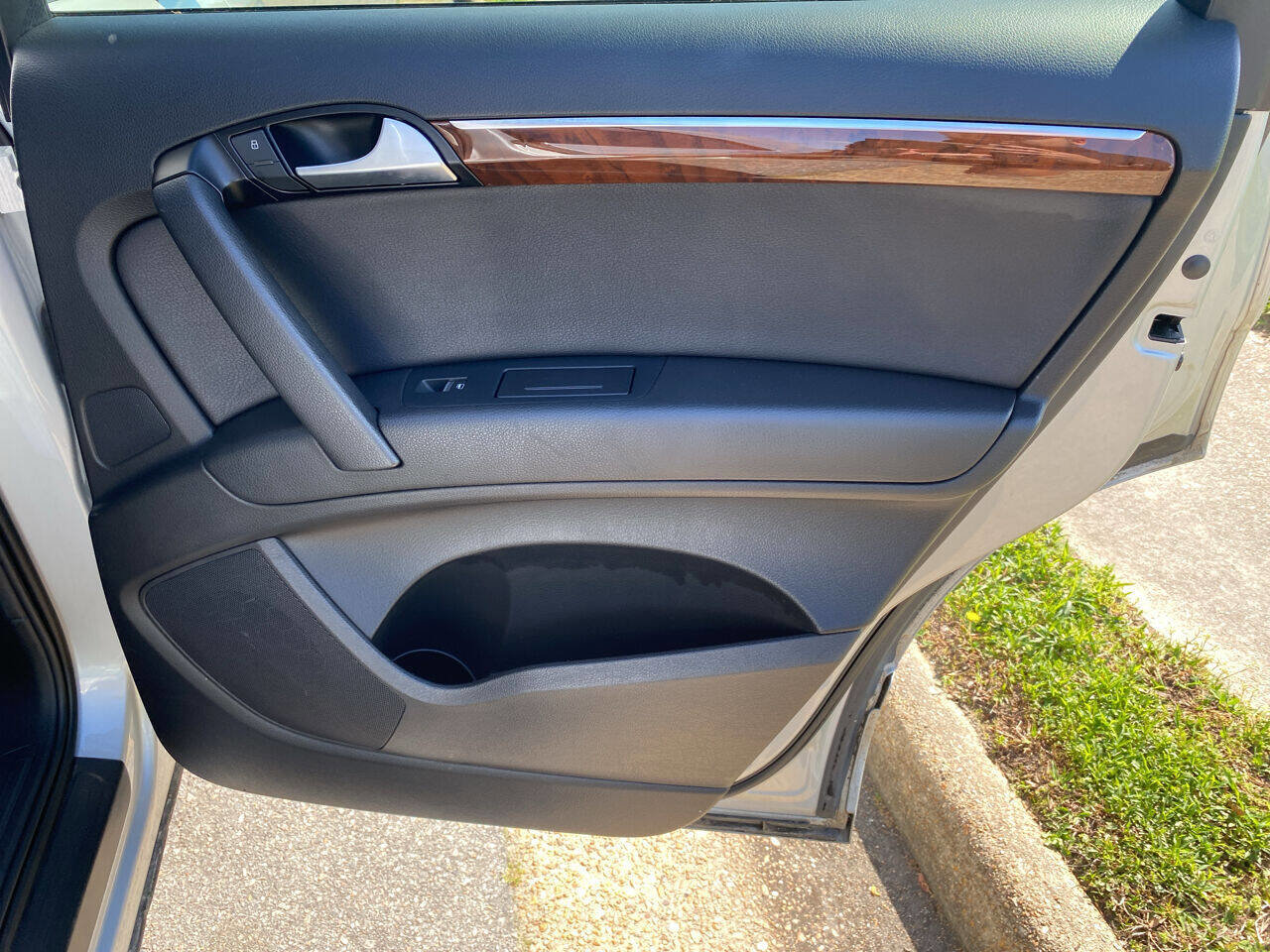 Used 2015 Audi Q7 3.0T Premium image 28