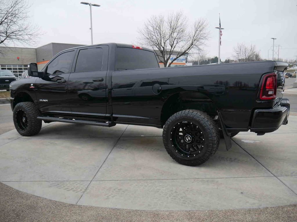 Used 2025 RAM 3500 Big Horn image 24