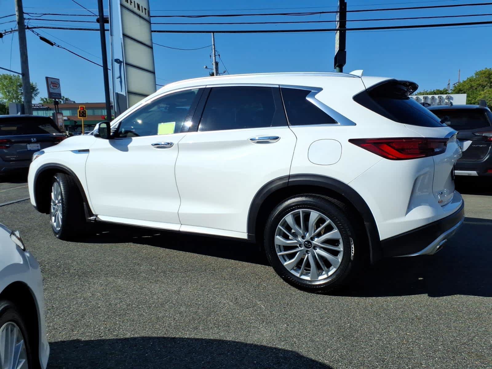 Certified 2023 INFINITI QX50 Luxe AWD/4WD image 8