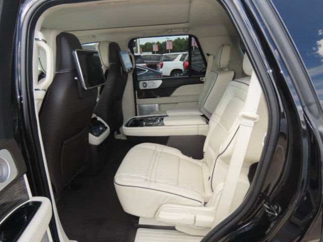 Used 2020 Lincoln Navigator Black Label AWD/4WD image 19