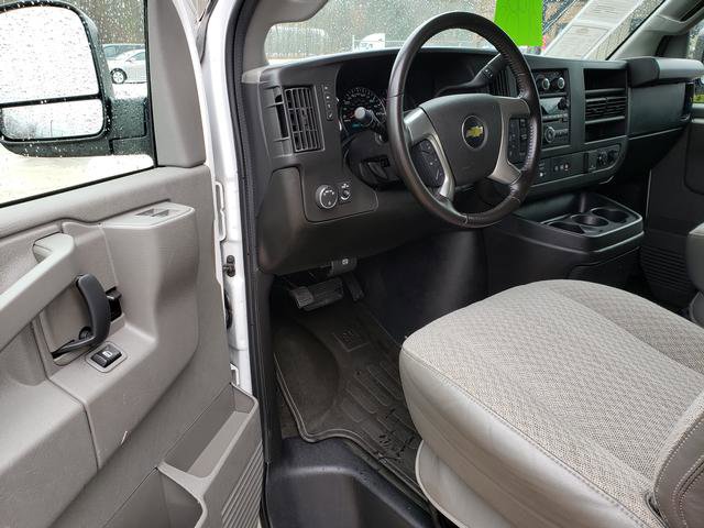 Used 2016 Chevrolet Express 3500 LT w/ LT Preferred Equipment Group RWD image 10