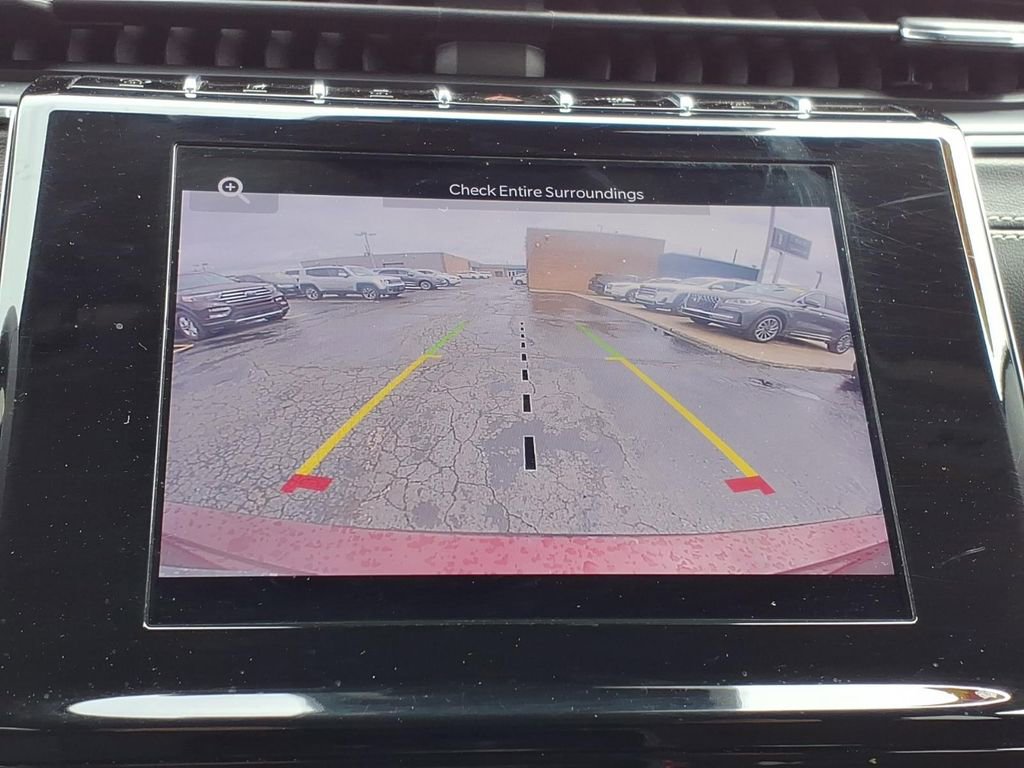 Used 2023 Jeep Grand Cherokee L Laredo AWD/4WD image 21