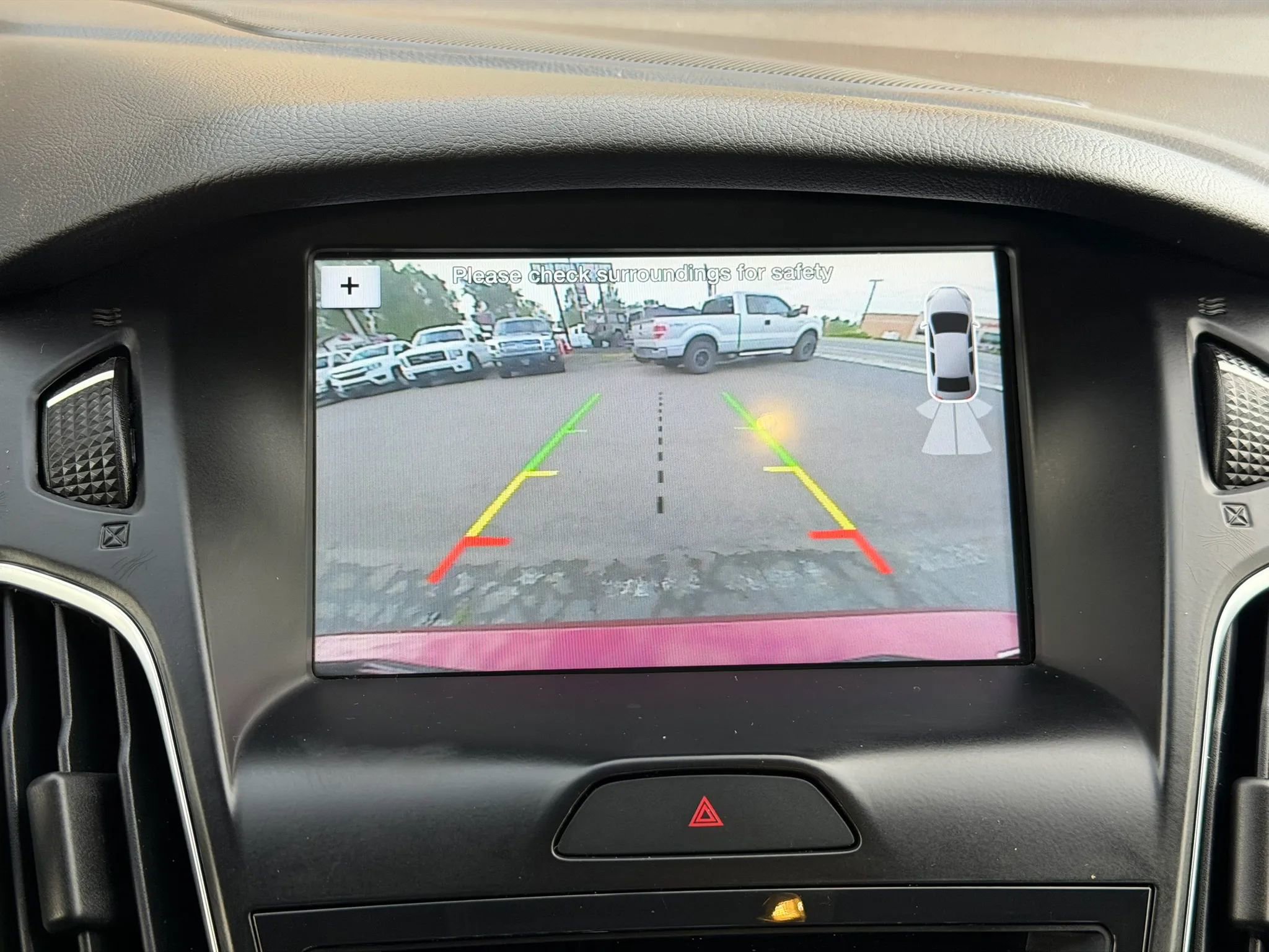 Used 2016 Ford Focus Titanium FWD image 38