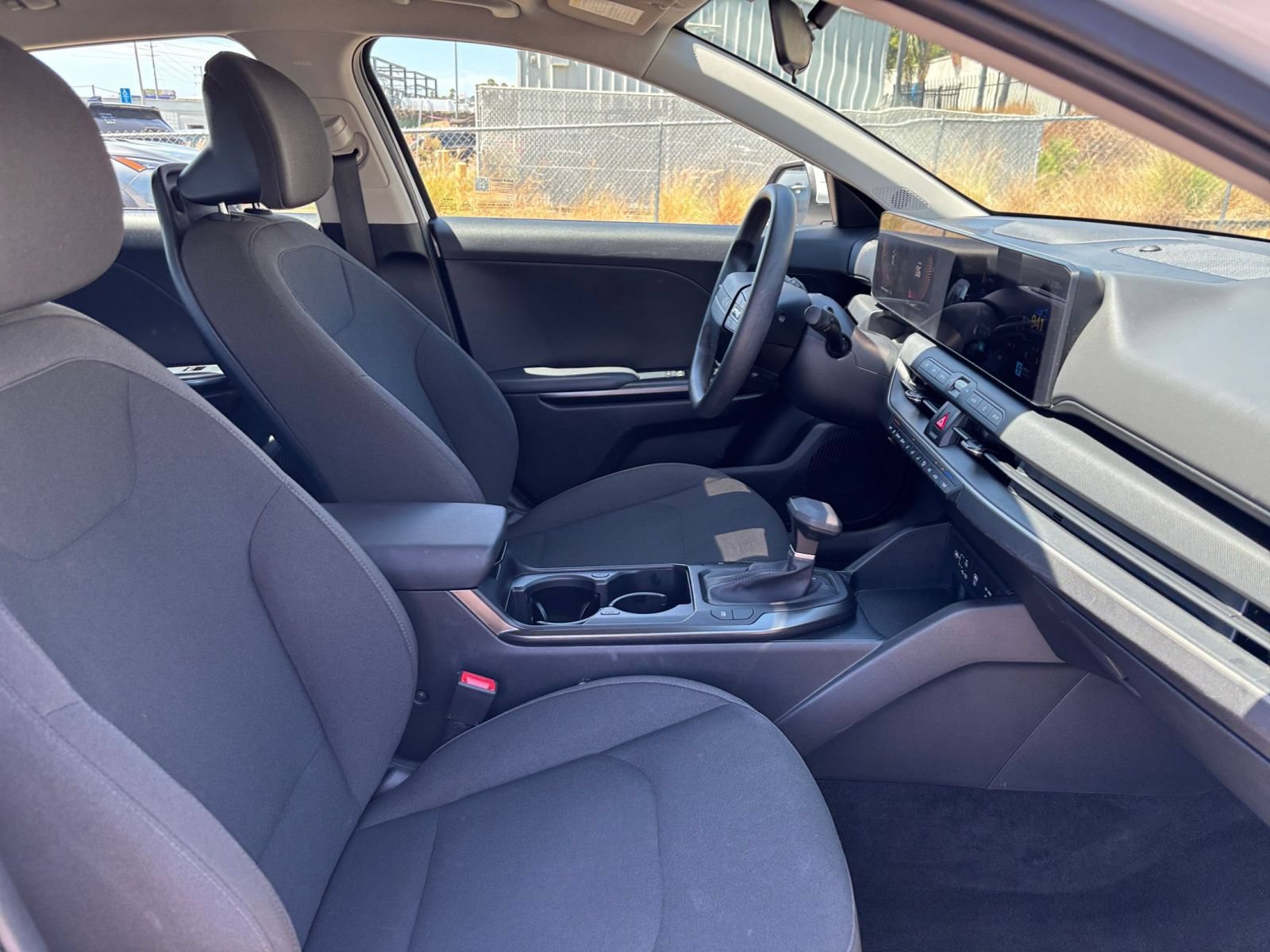 Used 2026 Kia K4 FWD image 34