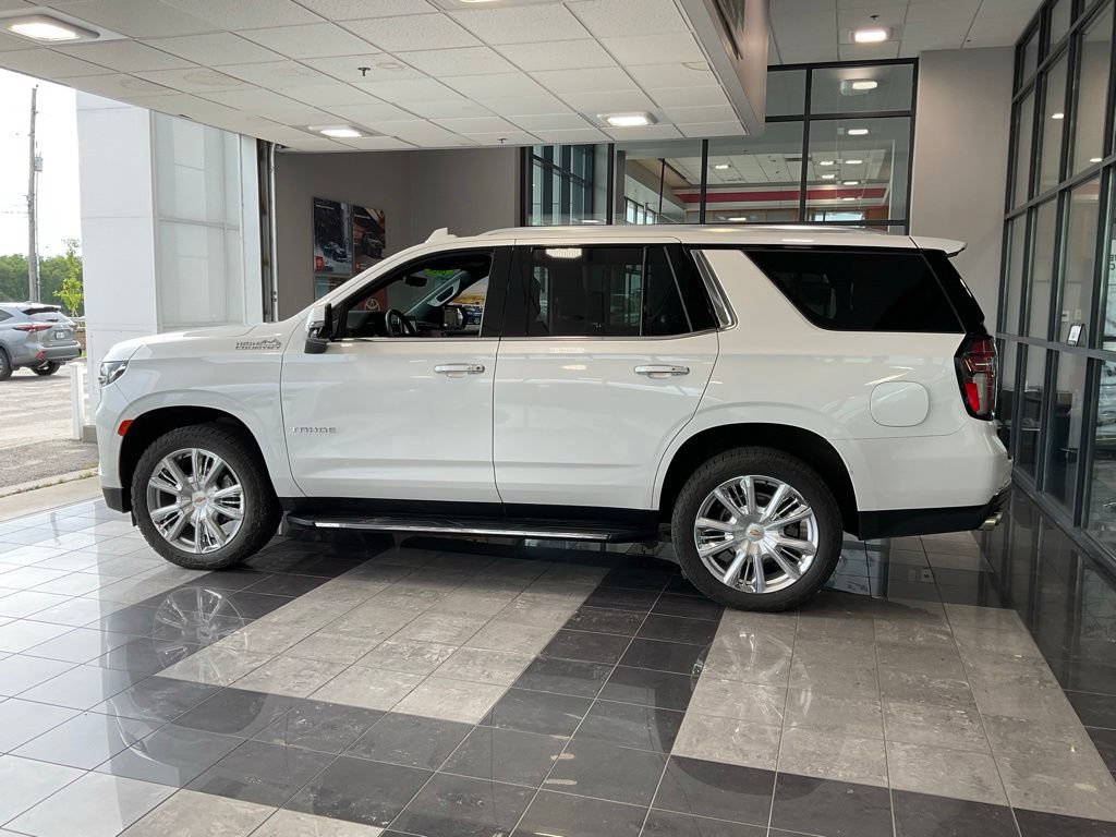 Used 2024 Chevrolet Tahoe High Country AWD/4WD image 4