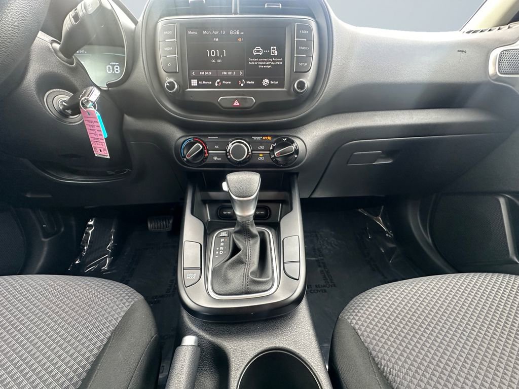 Used 2025 Kia Soul EX image 11