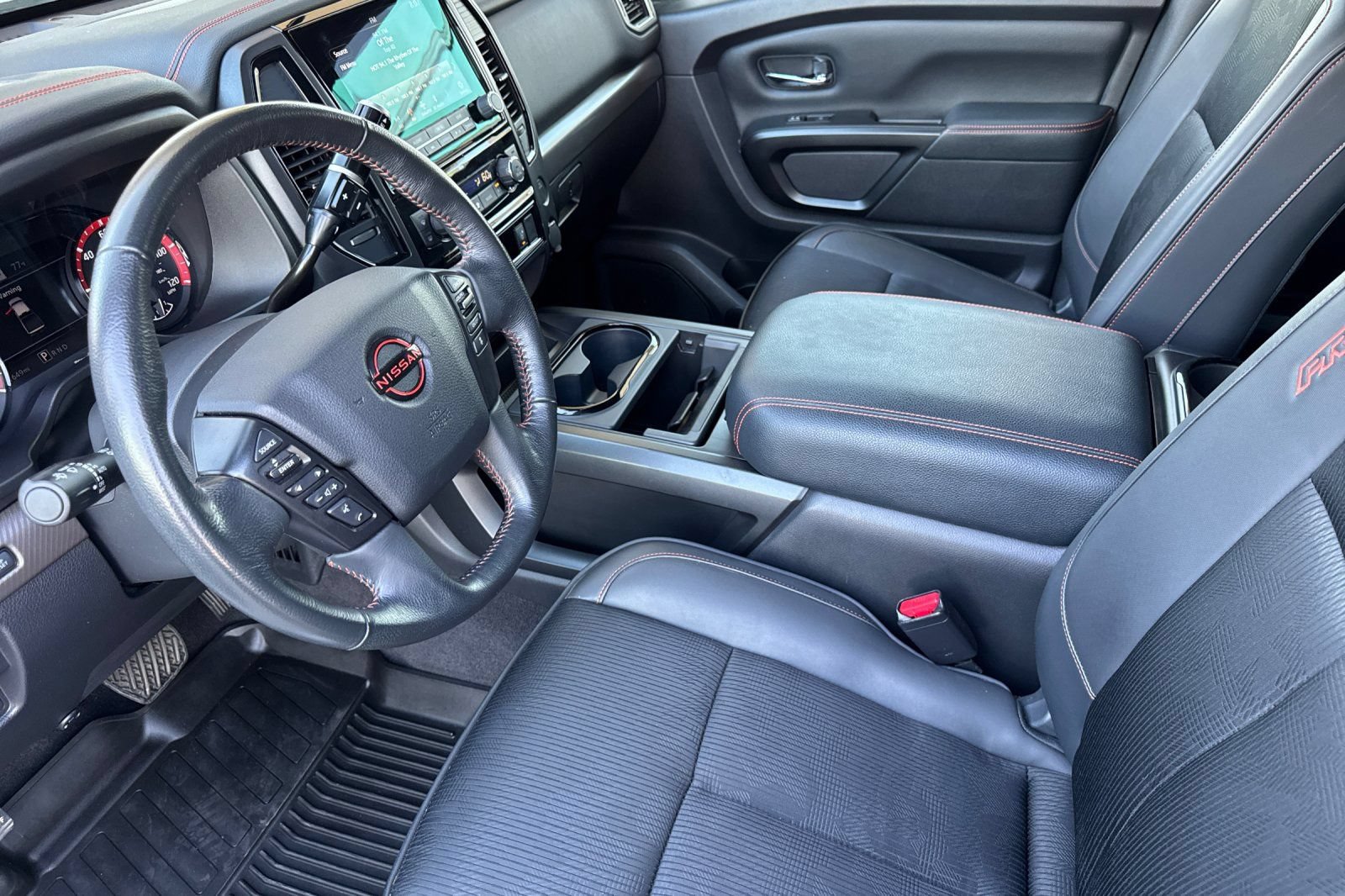 Used 2024 Nissan Titan PRO-4X w/ Pro-4x Utility Package AWD/4WD image 10